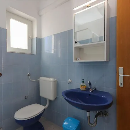 Апартаменты Perina - Comfort Two Bedroom With Terrace And Sea View Сутиван